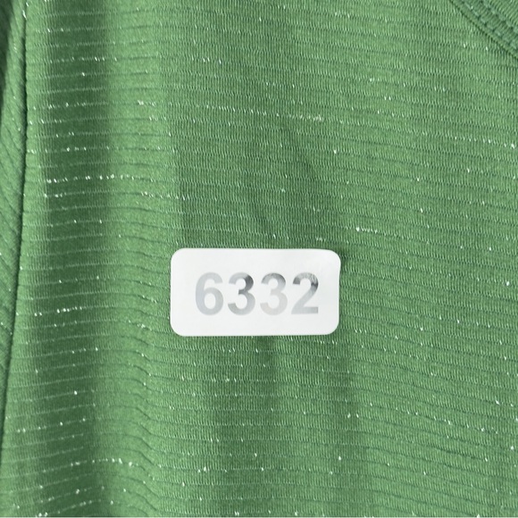 Lularoe 3 xlarge geeen blouse 22-1/2 p2p 26” length great preowned condition - Picture 6 of 8